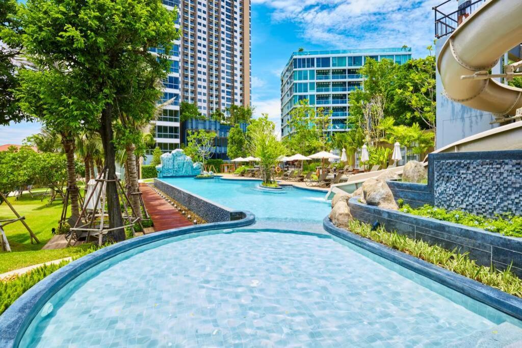 Unixx By Tech Apartamento Pattaya Exterior foto